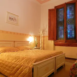 Otel Desiree, Floransa